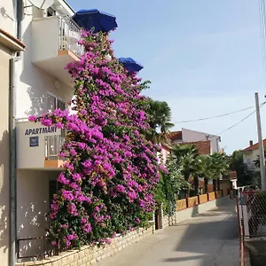 J&r Babara , Biograd Na Moru Chorvatsko